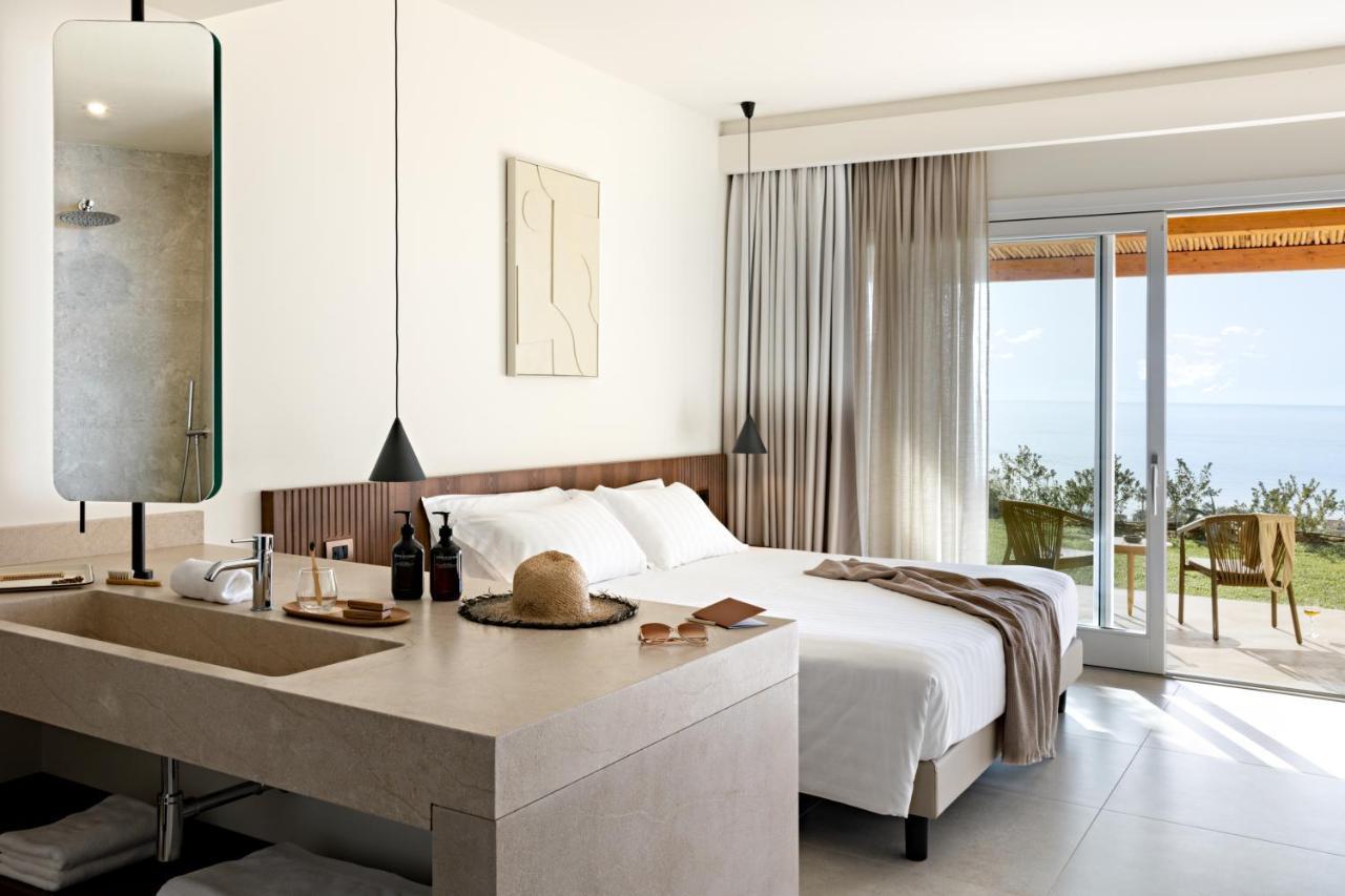 Armacera Resort Zambrone Buitenkant foto