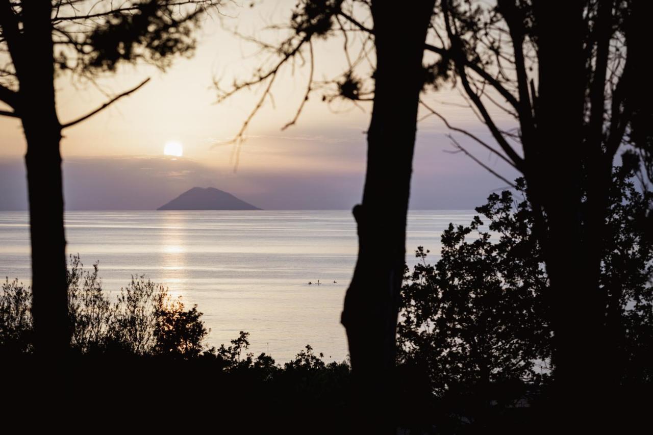 Armacera Resort Zambrone Buitenkant foto